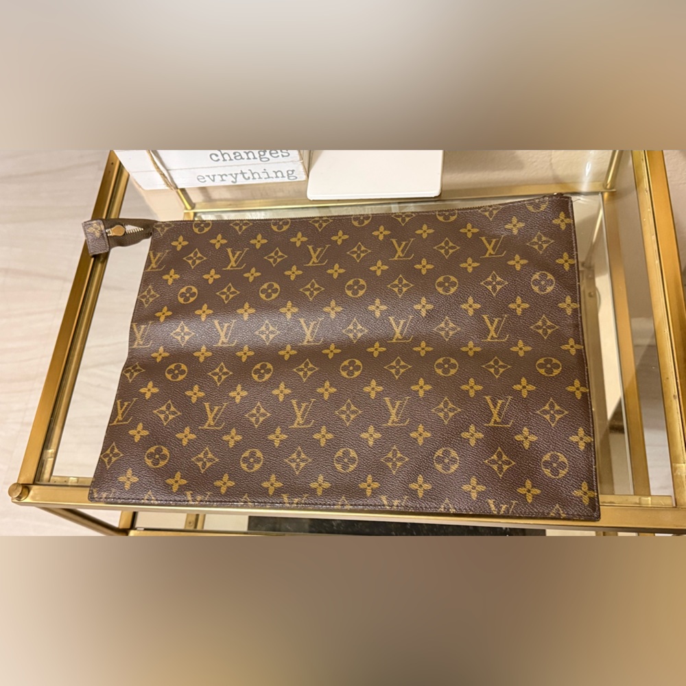 Louis Vuitton Monogram Brown large cosmetics Bag - Picture 3 of 13